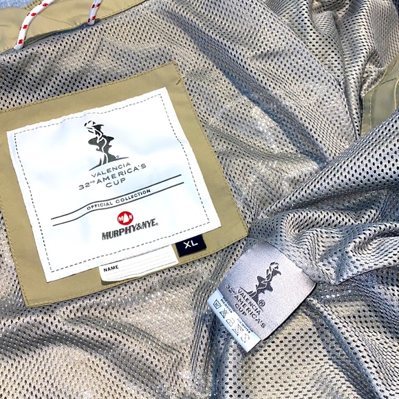 RARE- OFFICIAL MURPHY&NYE CREW Valencia 32nd America’s Cup Women Size XL - Picture 14 of 16
